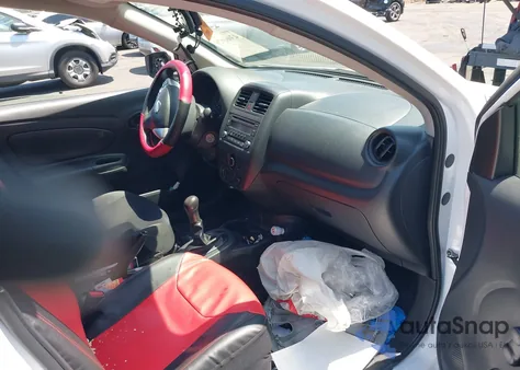 2018 Nissan Versa 1.6 S из США, поврежденный, VIN 3N1CN7APXJL866041